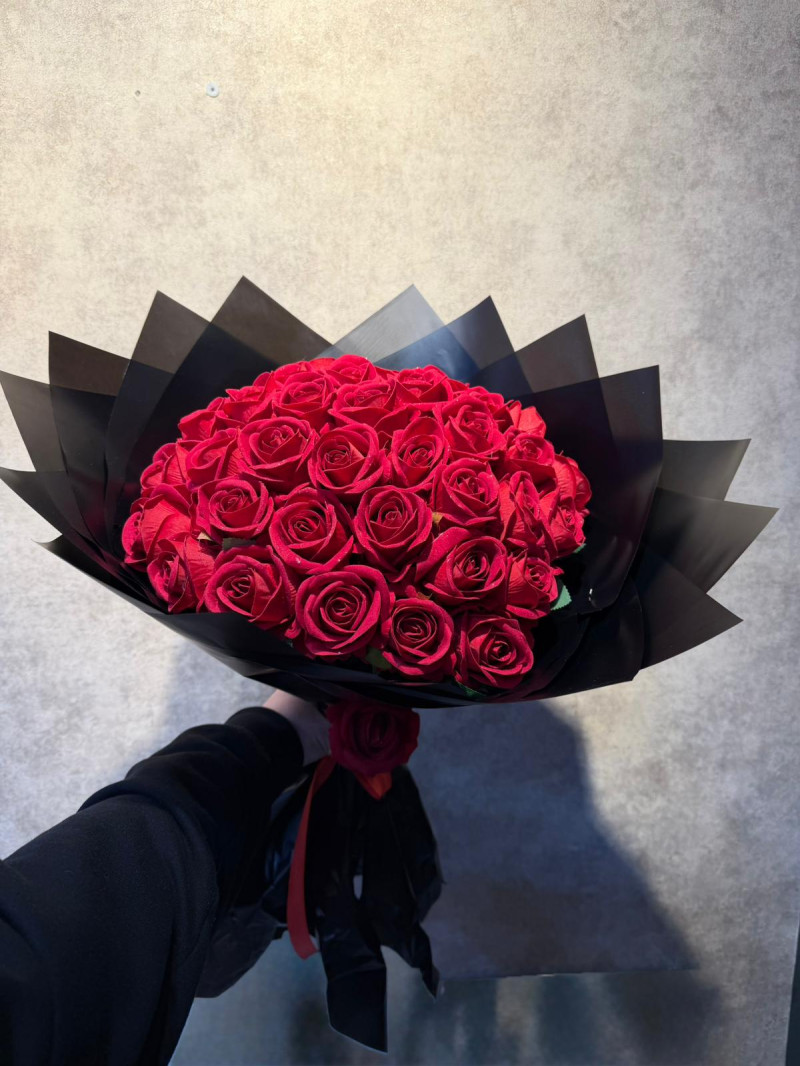 41 Yapay Gül Buketi